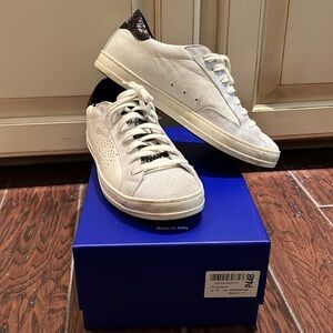 P448 John Leather Sneakers.. size 39